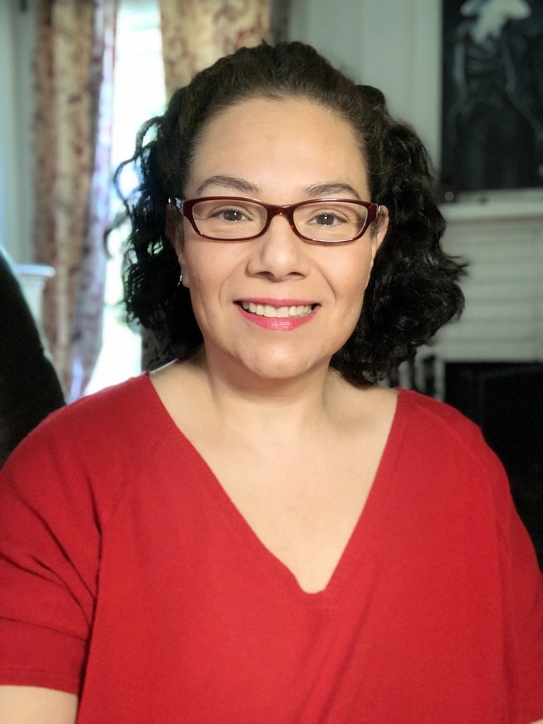 Educadora con experiencia personal en comunicación